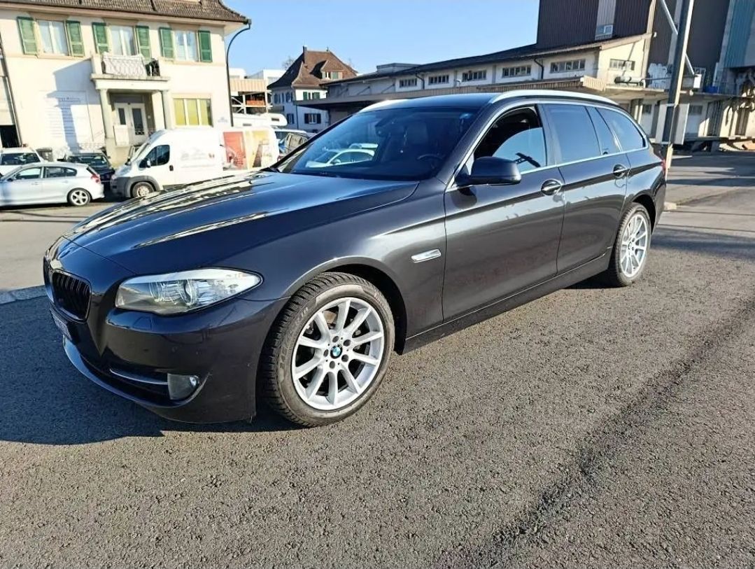 BMW Automobili: BMW 520i, 180 PS, Automat – Usato da Kerzers venduto da Hemingway_Motors 3