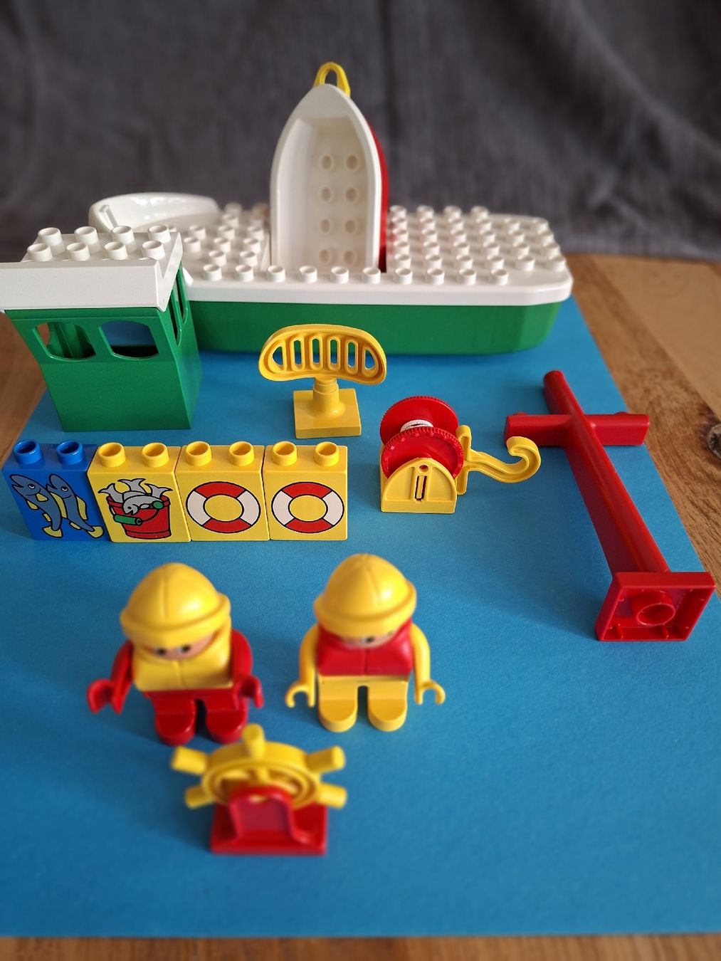 Lego Jouets: Duplo Fischerboot mit Beischiff – D'occasion à Elgg par Bijou2010 5