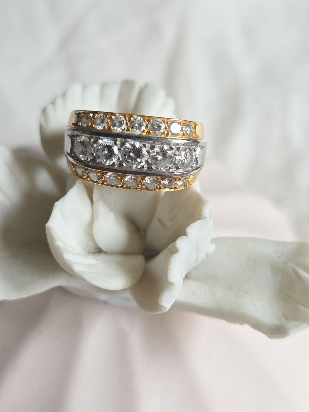 Anelli: Ring Gold 18karat mit Diamanten – Usato da Effretikon venduto da rinuom01 4
