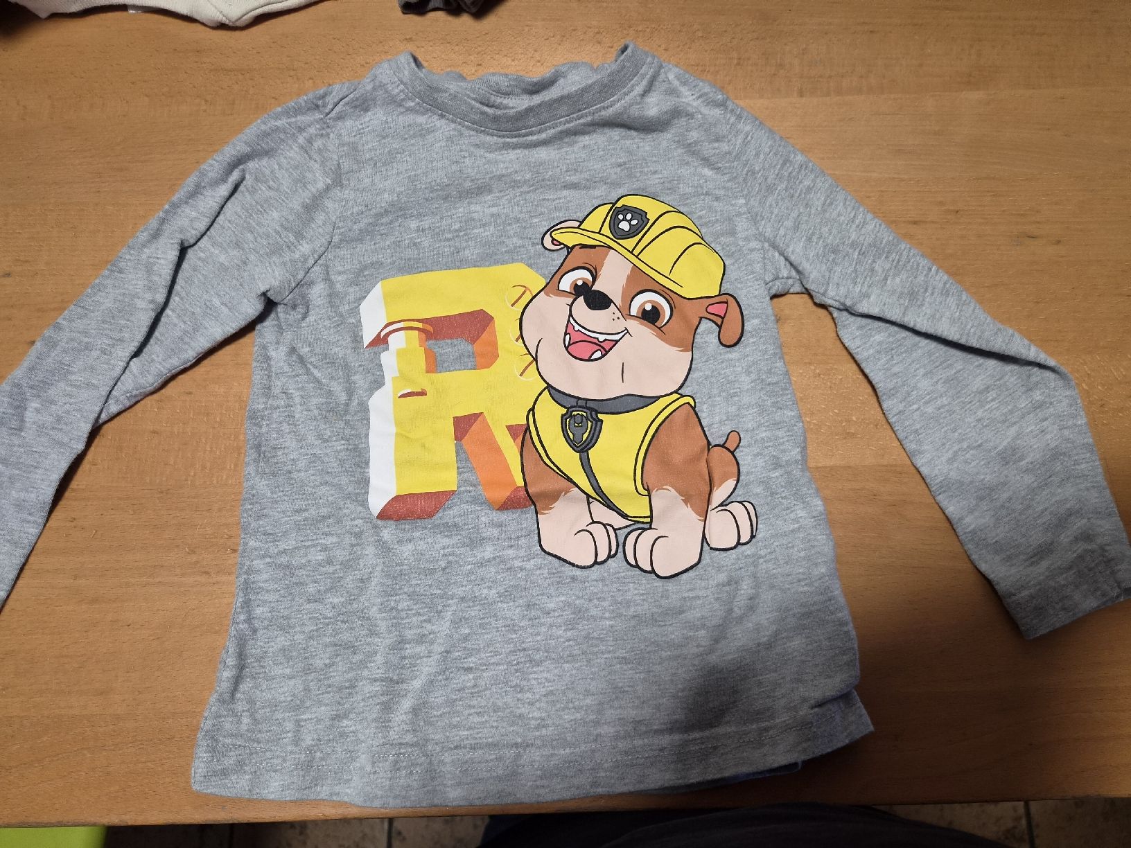 Kleiderpakete & -sets: 5 paw patrol Pullover Gr.104 – Gebraucht aus Ebnet von korsi 1