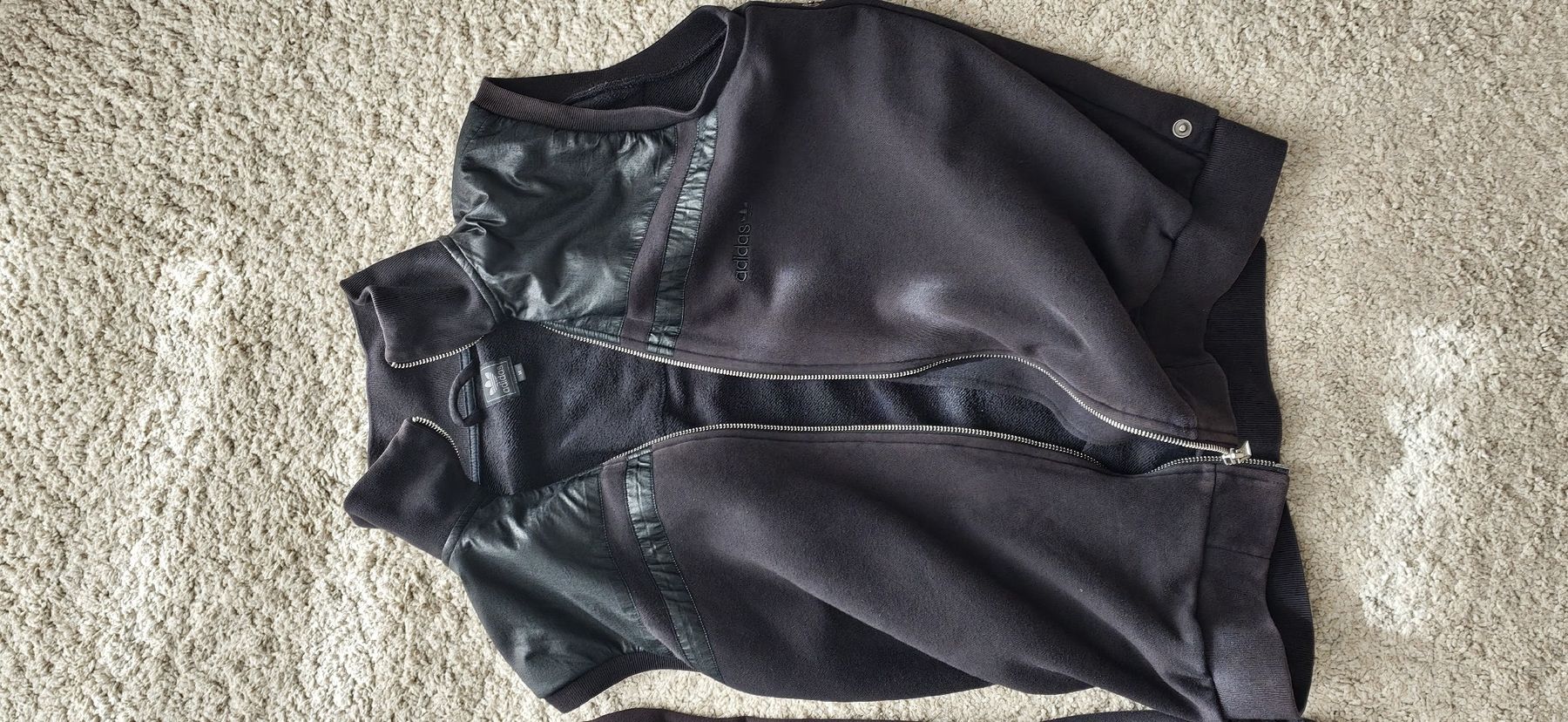 Adidas Giacche: Adidas Kapuzenjacke – Usato da Bülach venduto da mastika82 5