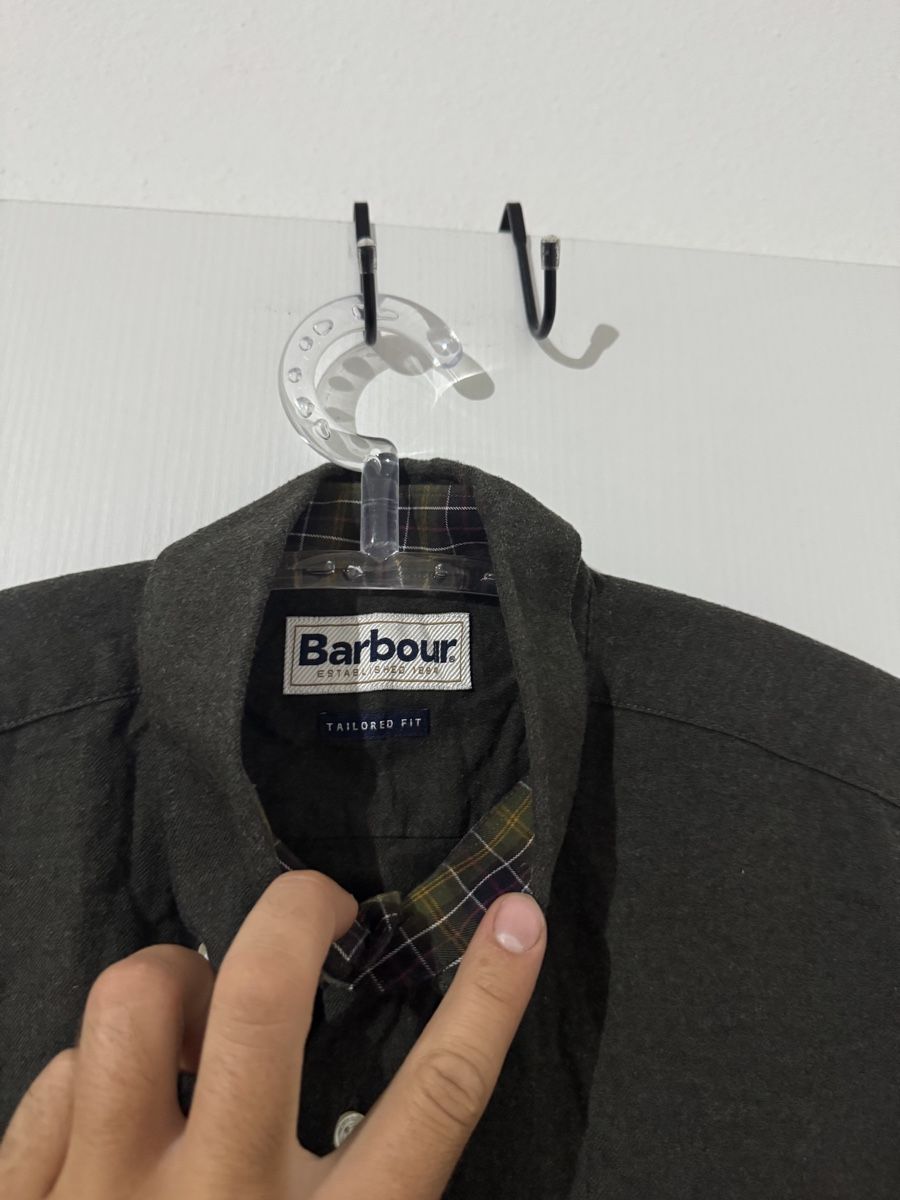Barbour Camicie: Barbour Hemd dunkelgrau Grösse M Tailored Fit oryginal – Nuovo (secondo la descrizione) da Wetzikon ZH venduto da Jan_wojt 2