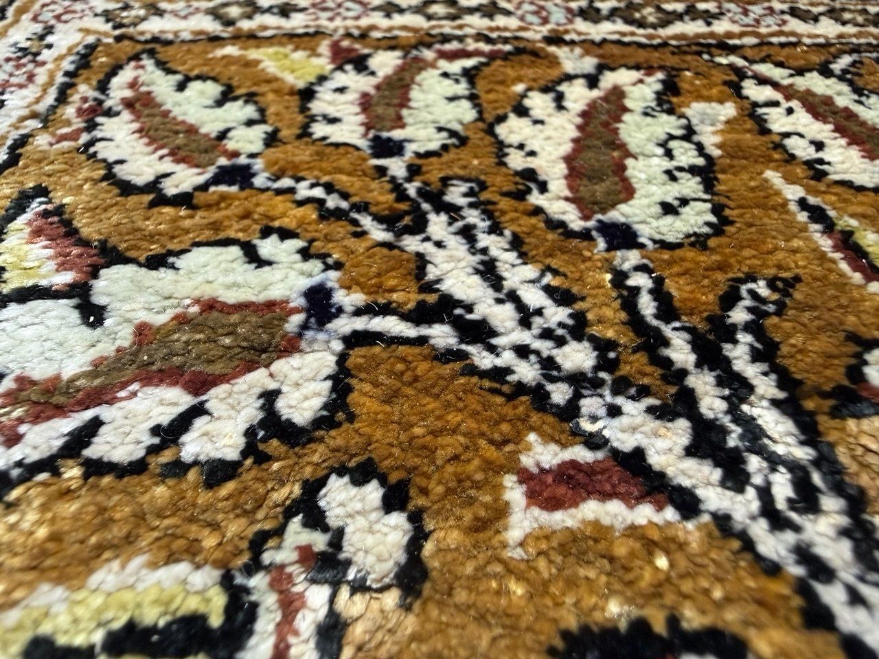 Teppiche: Echte persische Seidenteppich ( Qom) – Gebraucht aus Chur von Mohammad.miga 1