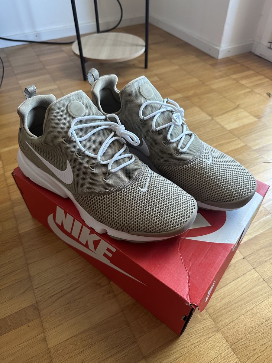 Nike Scarpe da uomo: Nike Presto Fly Gr. 45 – Nuovo e nell'imballaggio originale da Bern venduto da ykl_jgz8