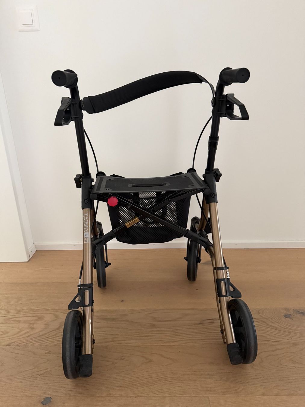 Gehhilfen: Leichtgewichtrollator Modell "Taima S" GT - Deluxe – Gebraucht aus Rothenburg von Patri00 1