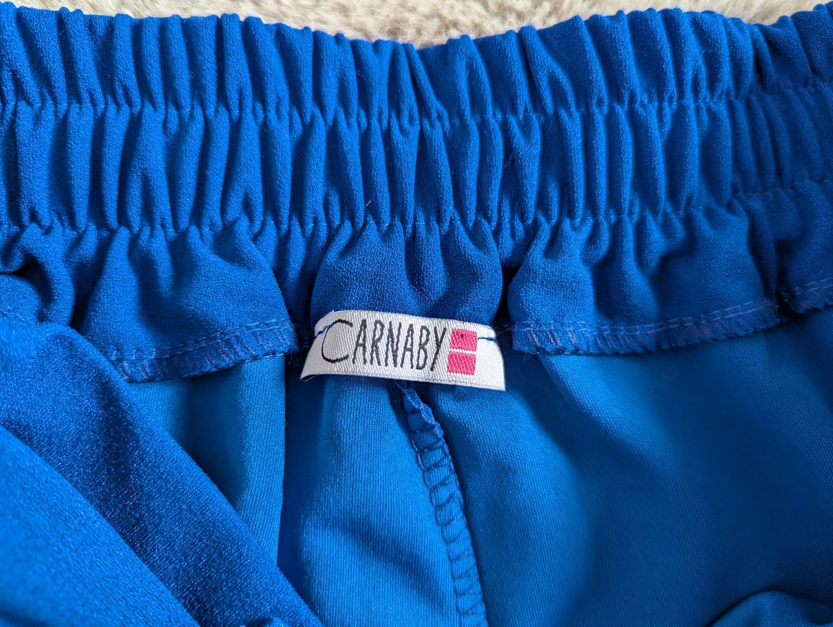 Pantalons: pantalon fluide carnaby 40 – Neuf (Voir description) à Montreux par dem_gyt9 2