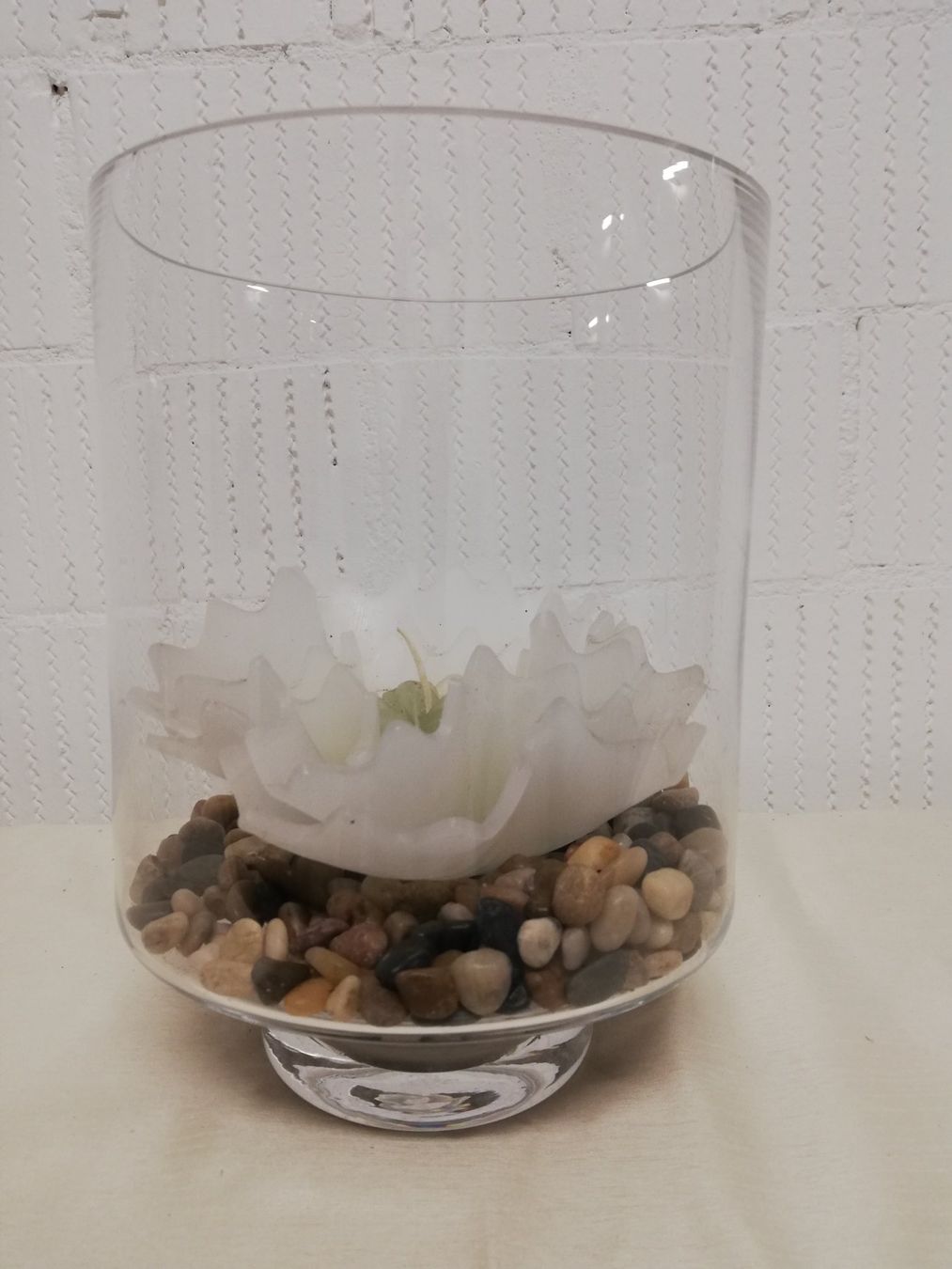 Alle Dekorationen: Deko Glas mit Wachsblume – Gebraucht aus Untersiggenthal von Marlen59 1