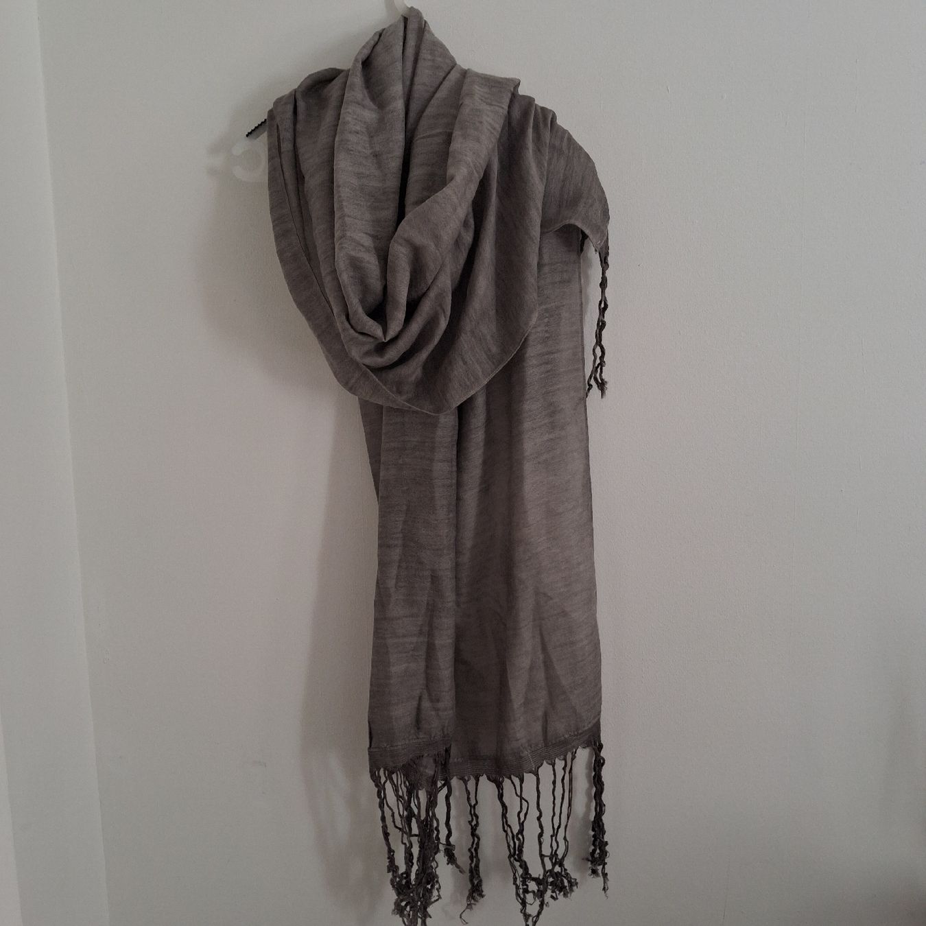 Foulard & Sciarpe: SEVENTY shawl grey 70 x 200 cm wool – Nuovo (secondo la descrizione) da Wil SG venduto da tre_g2l7