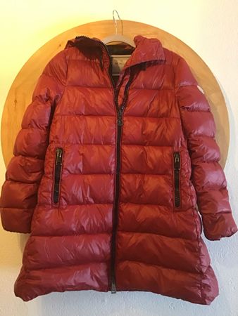 Damen Daunenmantel rot Grösse 0 Moncler guter Zustand