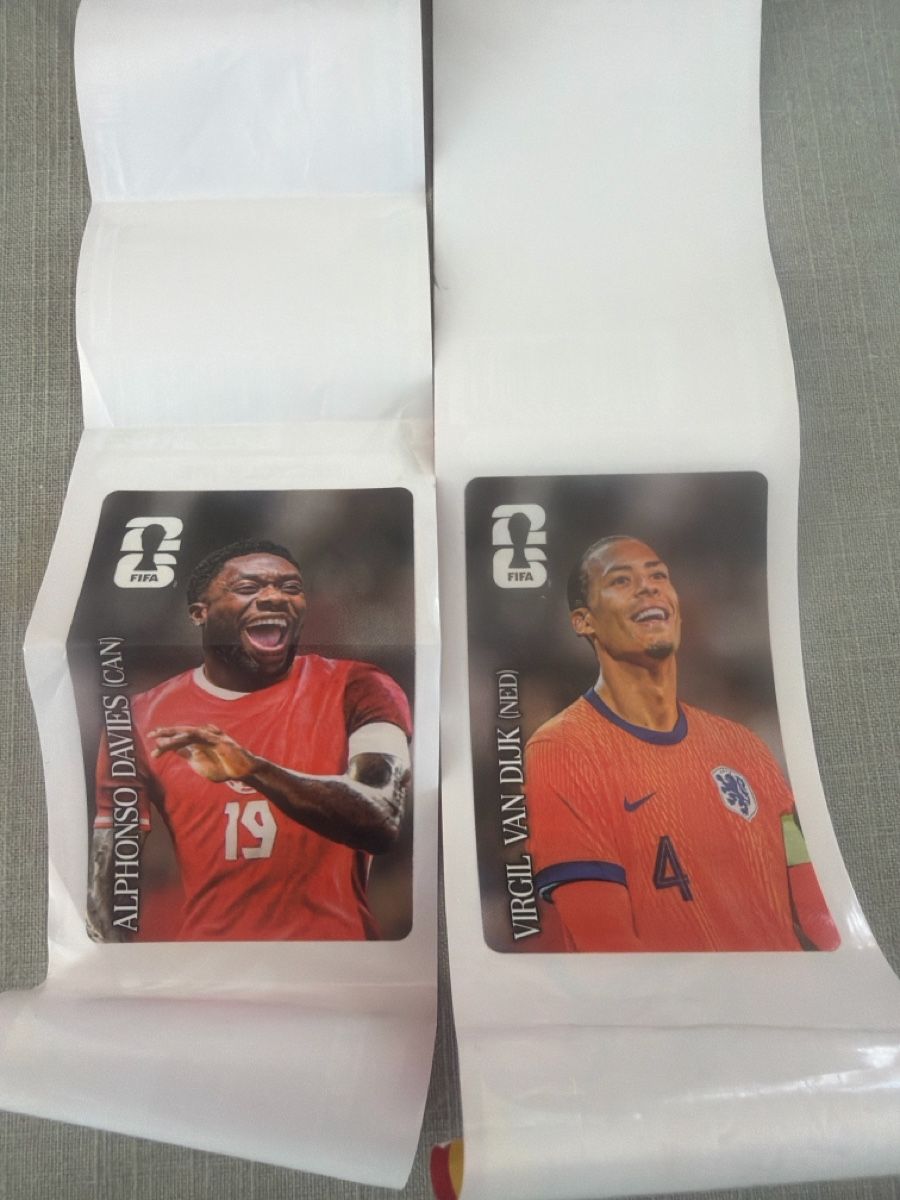 Panini Sammelbilder & Trading cards: Panini coca cola van dijk und alphonso davies – Neu (gemäss Beschreibung) aus Thayngen von ricarda82