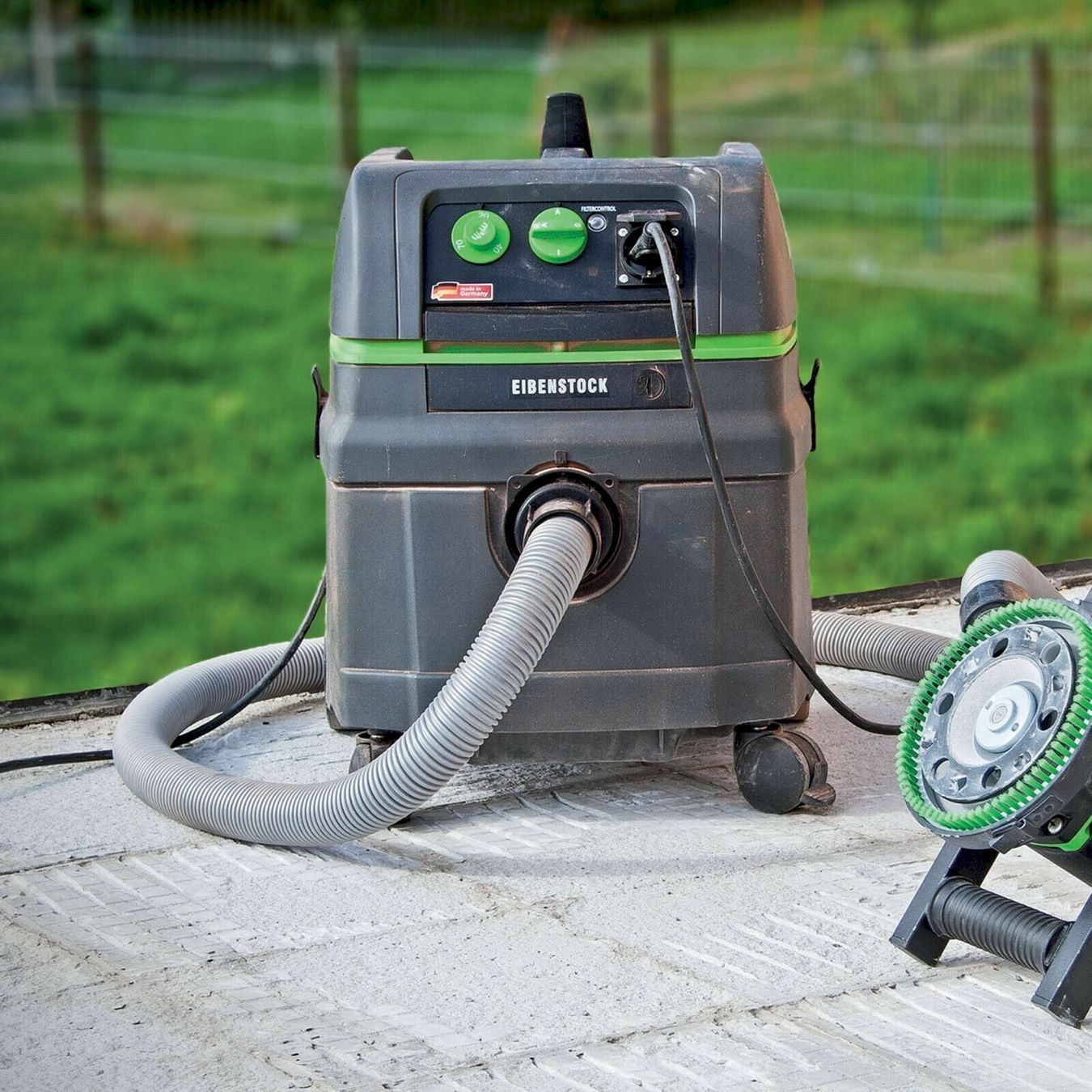 Aspirateurs & Accessoires: Eibenstock Industriestaubsauger DSS – Neuf avec emballage d'origine à Bottighofen par zaap 3