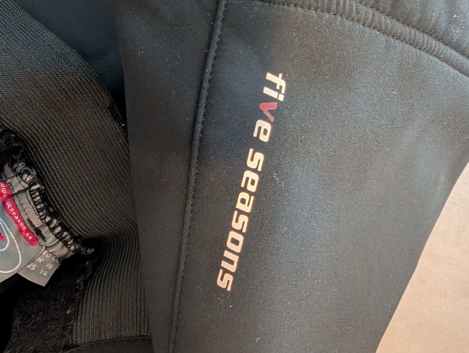 Hosen: Schnee Hose Schwarz Grösse 44 – Gebraucht aus Münchenbuchsee von La_piccola 2