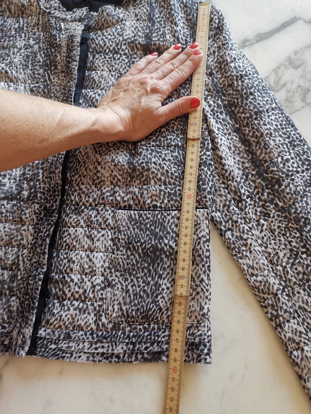 Luisa Cerano Jacken: Seiden Jacke Luisa Cerano, Leoprint – Gebraucht aus Uerikon von pink_flamingo 5