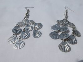Leichte Ohrhänger, Modeschmuck