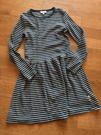 Schönes Kleid Gr. 122/128, Pomp de Lux