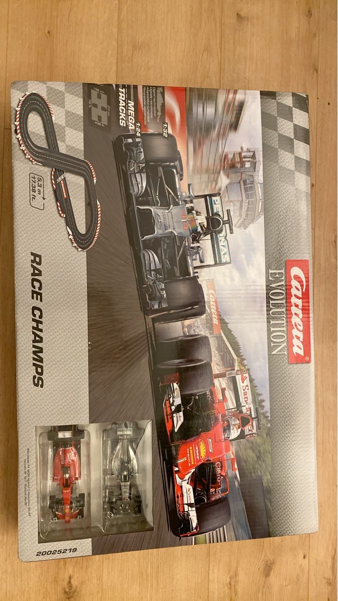 Piste: Circuit Carrera Evolution Race Champs - Comme Neuf! – Nuovo e nell'imballaggio originale da Cortaillod venduto da dyl_7j58