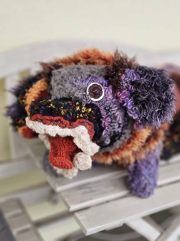 Figurines: selbstgestrickter Hund -Unikat – D'occasion à Waltenschwil par gaby70 1