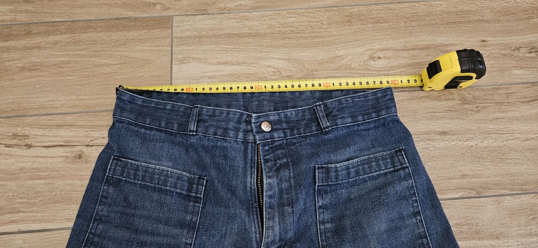 Jeans: pantalon denim us navy 90s – Usato da Venthône venduto da piz_py9h 3