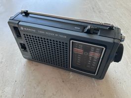 Radio Vintage SANYO RP 7160UM 1970s – Neuve dans sa Boîte
