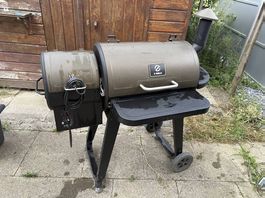 Z Grills Pelletsmoker  gepflegt und voll funktionsfähig
