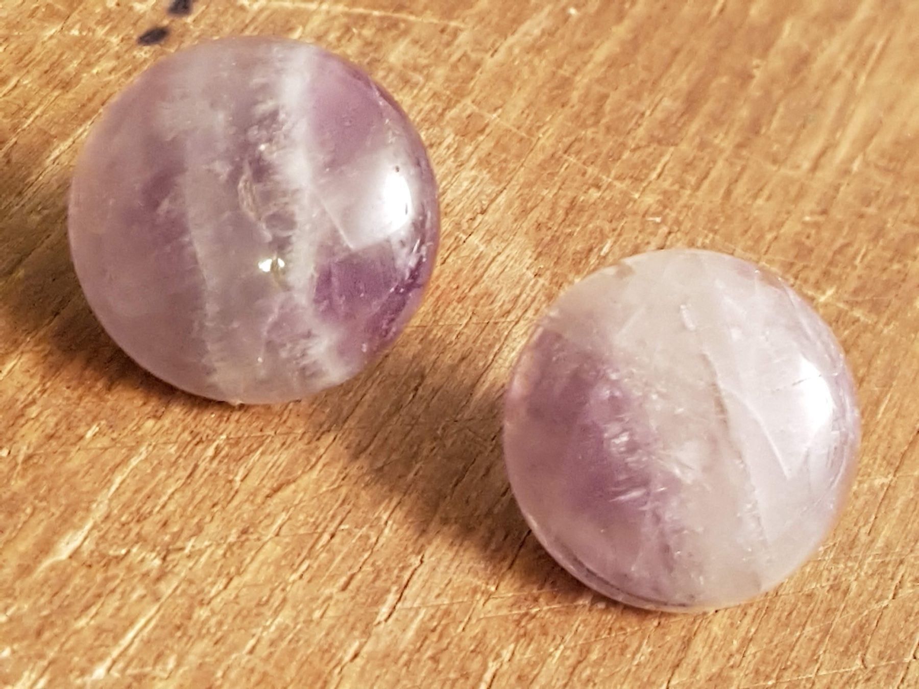 Orecchini pendenti & Orecchini a lobo: Amethyst(?) Ohrringe violett weiss rund – Usato da Ettingen venduto da Maranathatalitha