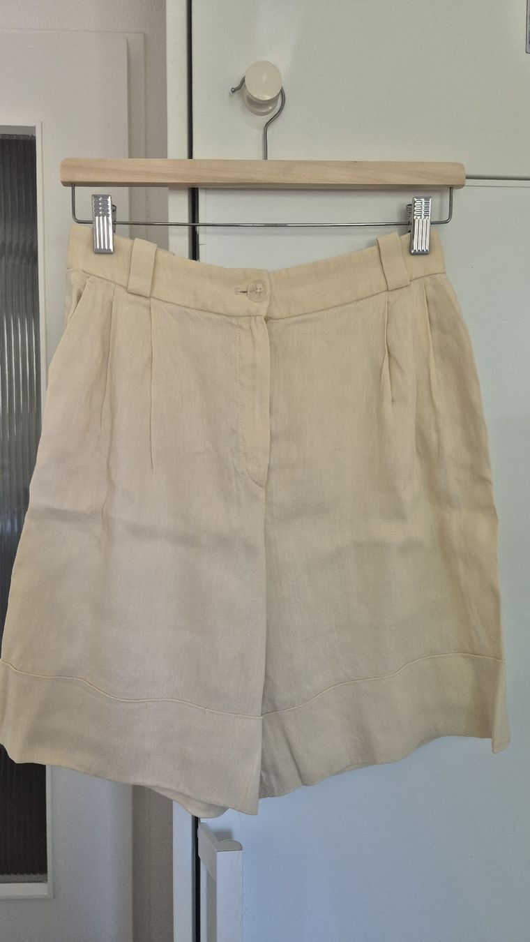 Massimo Dutti Pantaloni: Leinen Shorts beige Gr. 36.Massimo Dutti  – Usato da Winterthur venduto da ann_7lxx