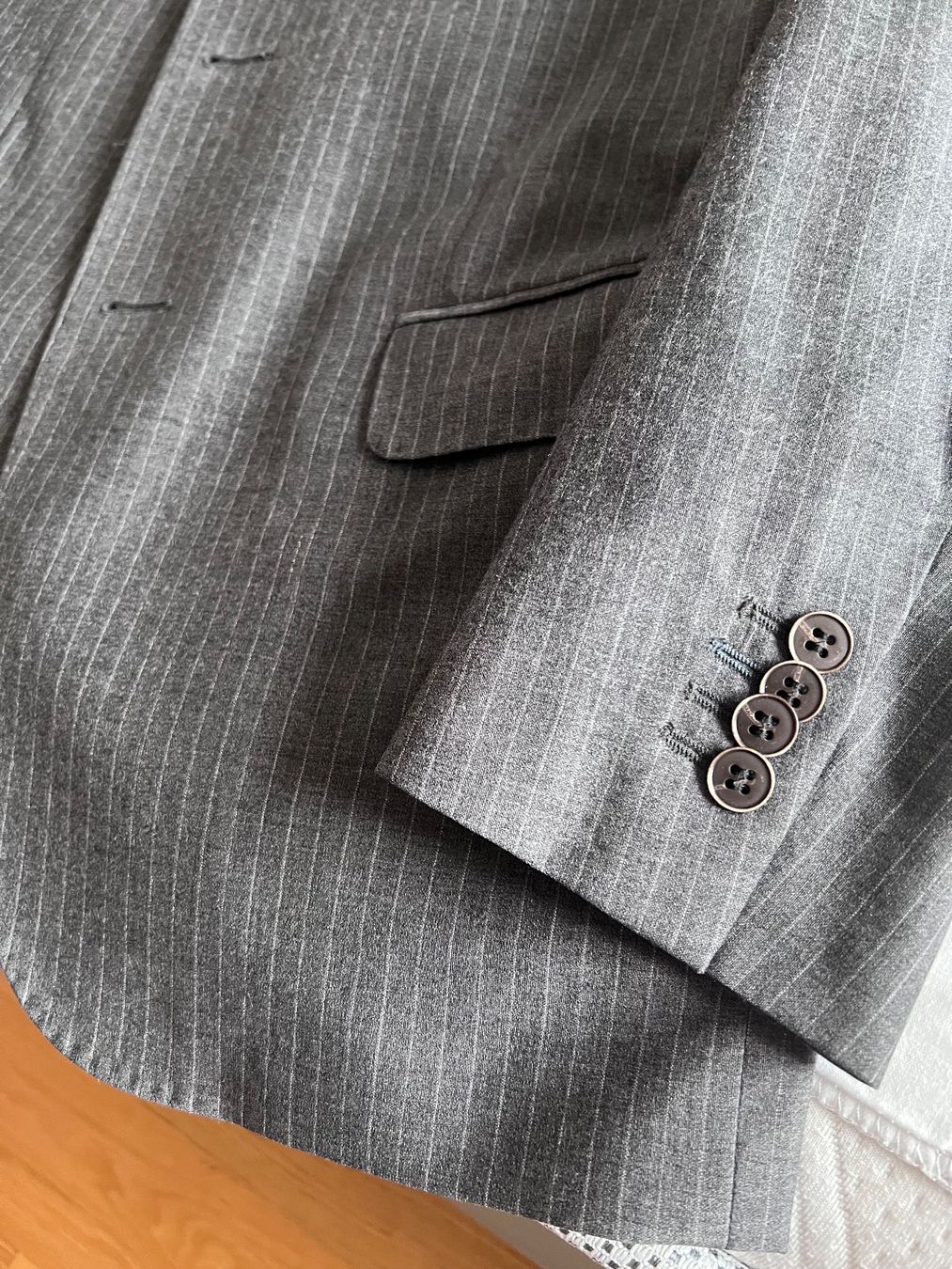 Costumes: Men's grey striped jacket – D'occasion à Glattpark(Opfikon) par ces_n77q 2