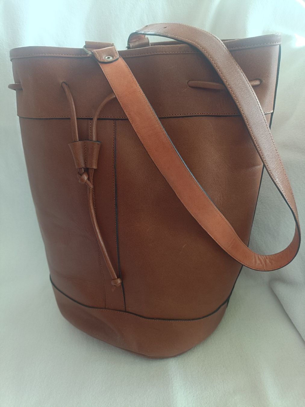 Vera Pelle Borse: Borsa a secchiello vintage in vera pelle – Usato da Lugano venduto da riccardo012
