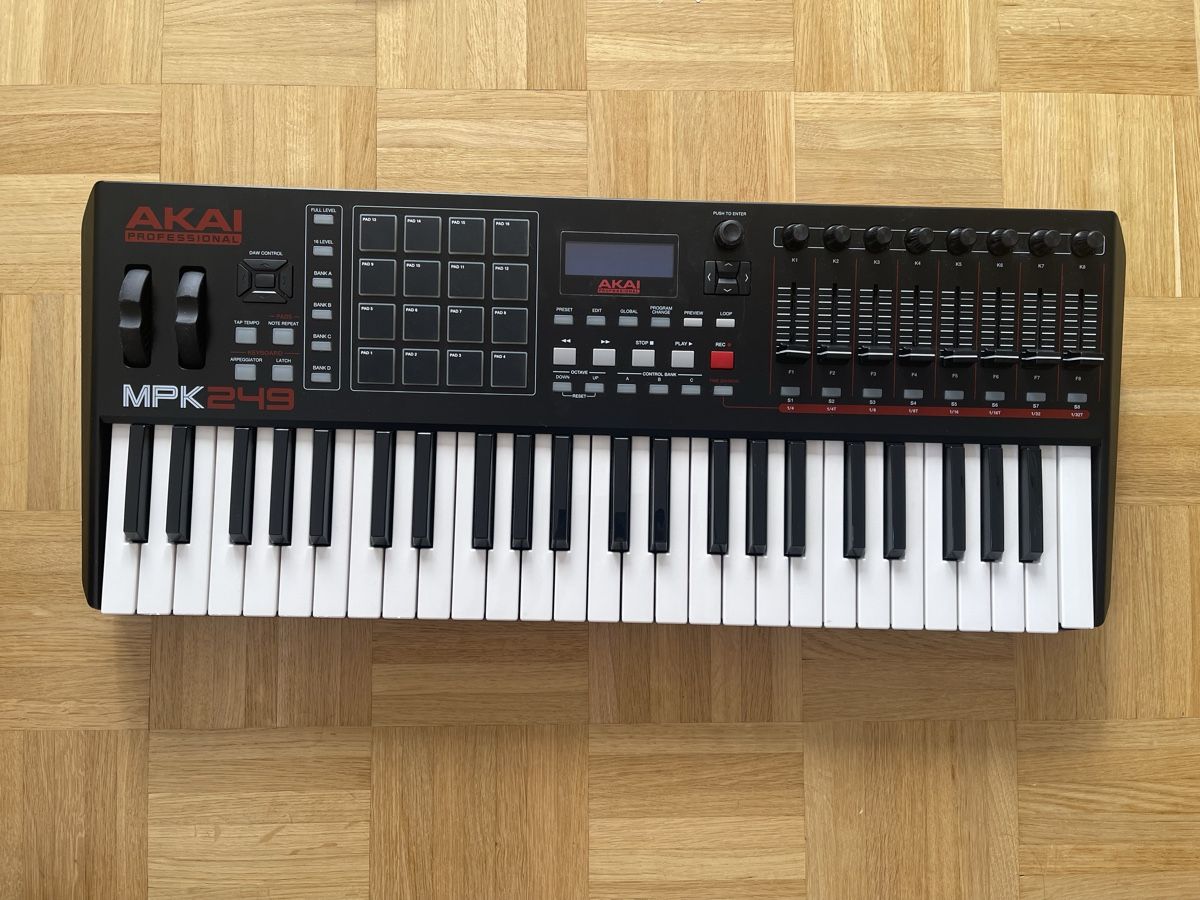 Akai Strumenti musicali: Akai Professional MPK 249 – Usato da Grand-Lancy venduto da mor_bhv2