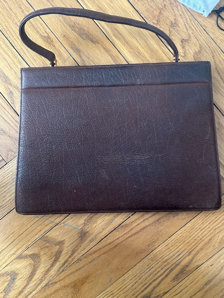 Taschen für Damen: Handbag leather 1980s – Gebraucht aus Lausanne von regulaandjames 1