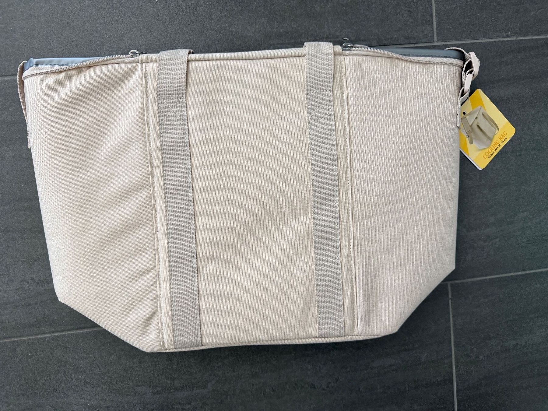 Sacs: Kühltasche 22 Liter, beige, Neu – Neuf (Voir description) à Wolfwil par Inseider12