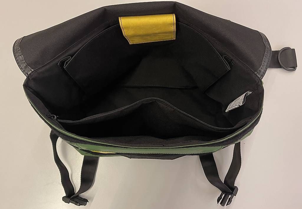 Taschen: Freitag – Gebraucht aus Losone von  2