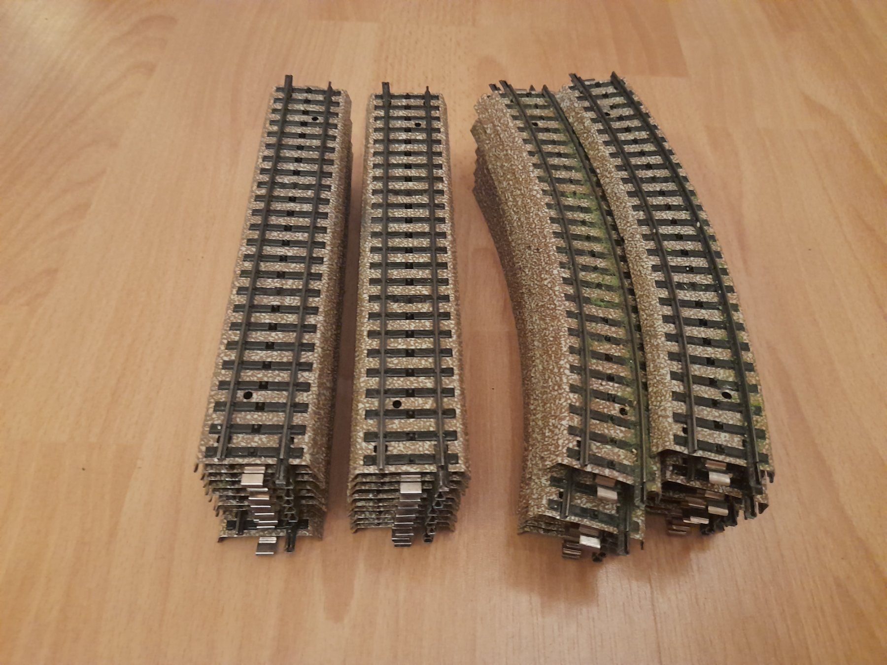 Märklin Modellini di ferrovie: Märklin H0 Geleise Set – Usato da Lustmühle venduto da chevi03