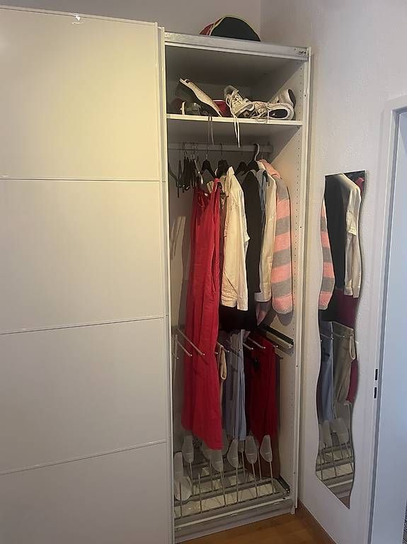 Armoires: IKEA Schrank  – D'occasion à Zug par Rembrandt2 2