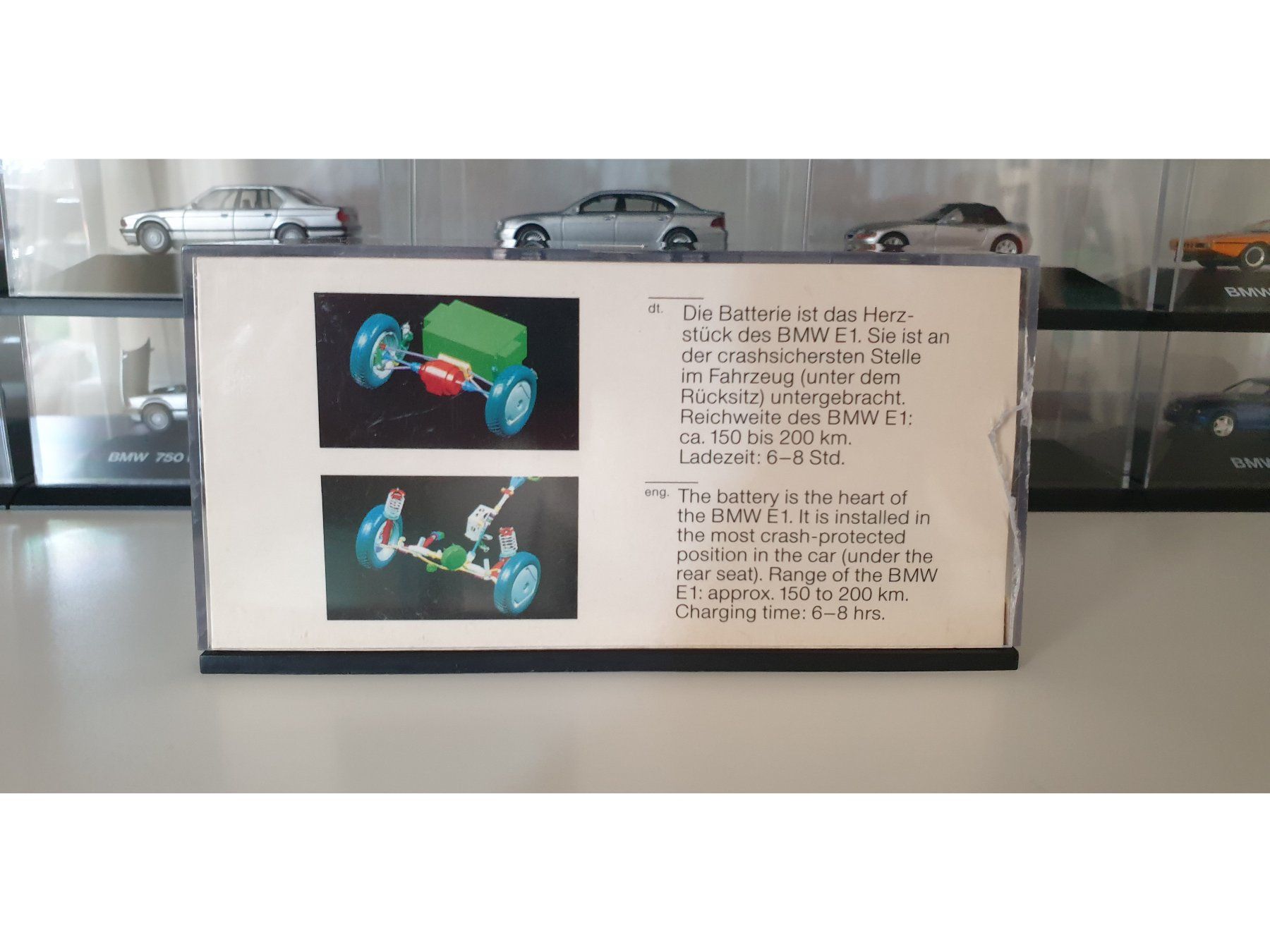 BMW Modellini d'auto: BMW E1 - Modell Minichamps 1:43 / Werbemodell – Usato da Viganello venduto da CARLiteratur 4