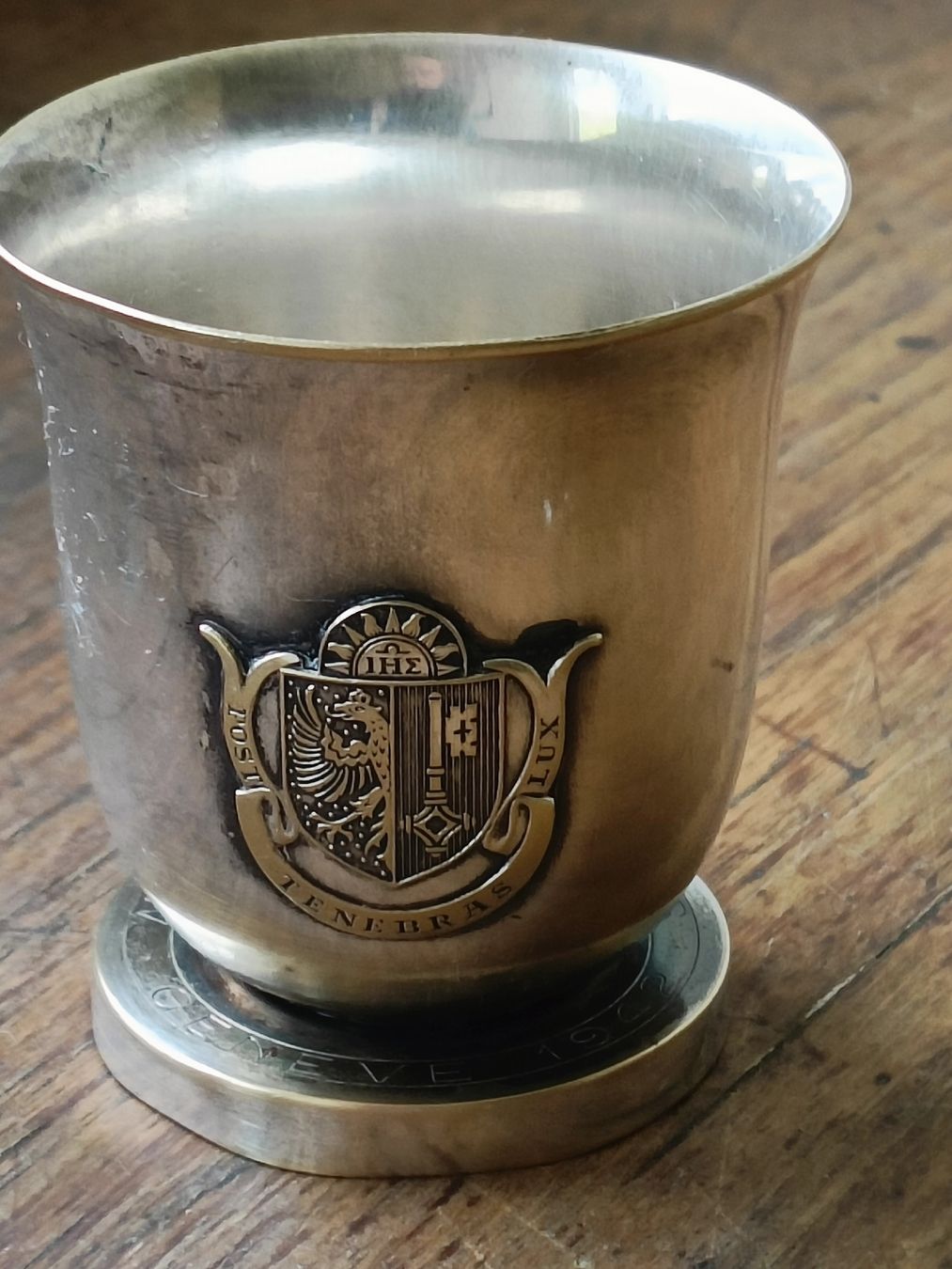 Tasses: Alter Becher / Post Tenebras Lux - Geneve 1942 – D'occasion à Brugg AG par Ente015