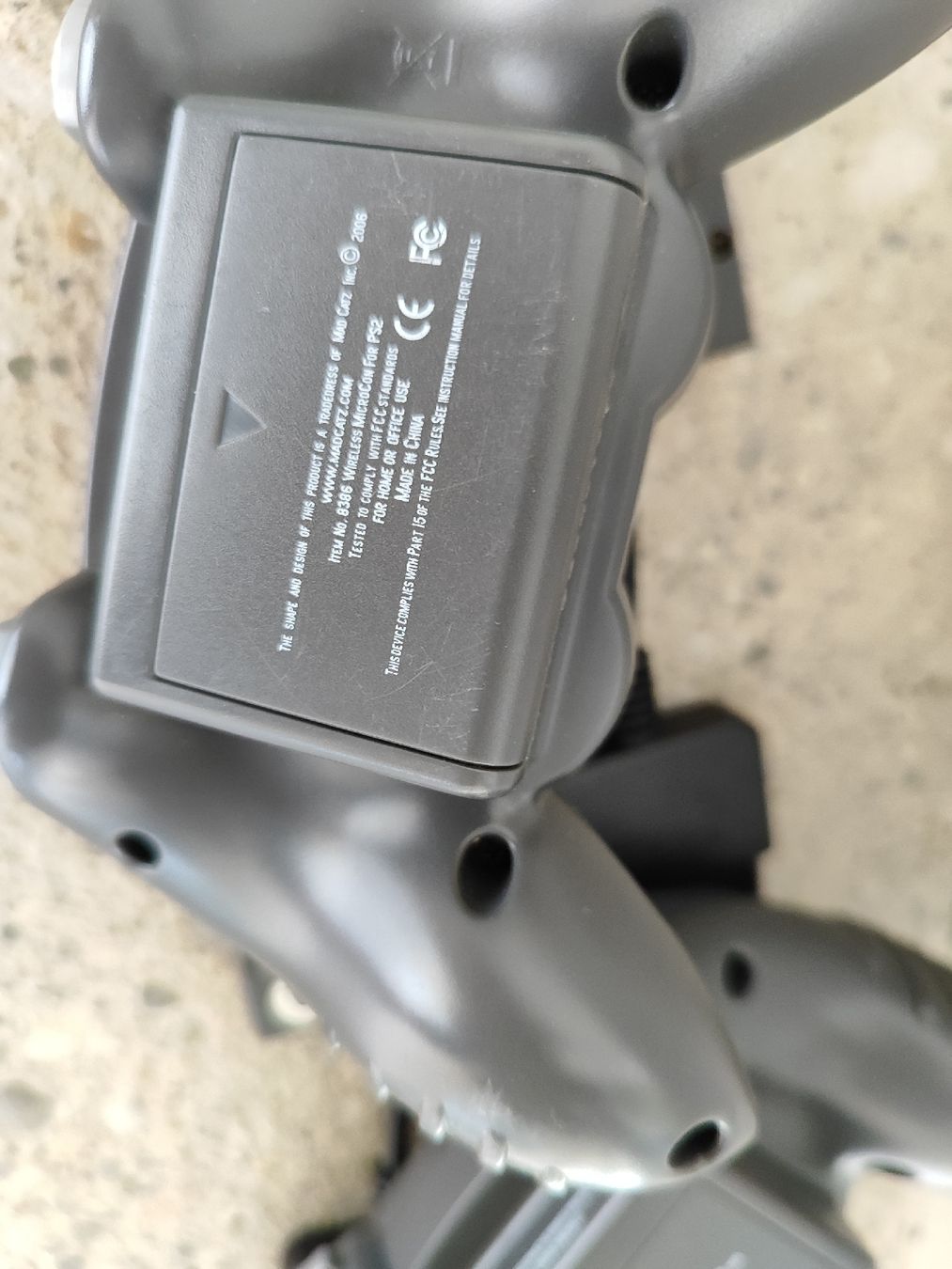 Controller: Mad Catz Wireless Controller PS2 Set 2 Stück grau untested – Difettoso da Mülligen venduto da vagos85 2