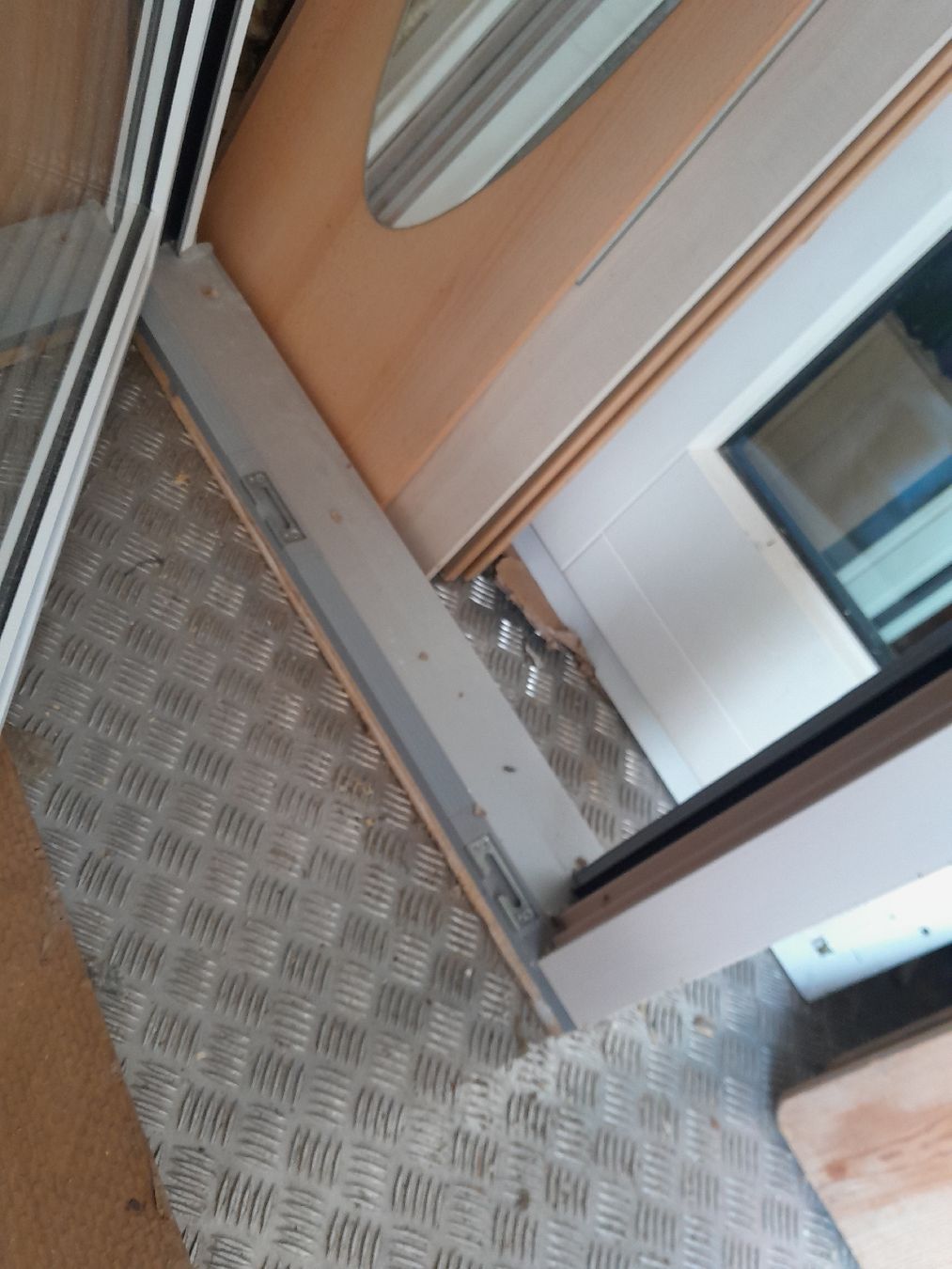 Fenêtres: Balkontüre 3fachglas – D'occasion à Marbach LU par san_8kt5 2