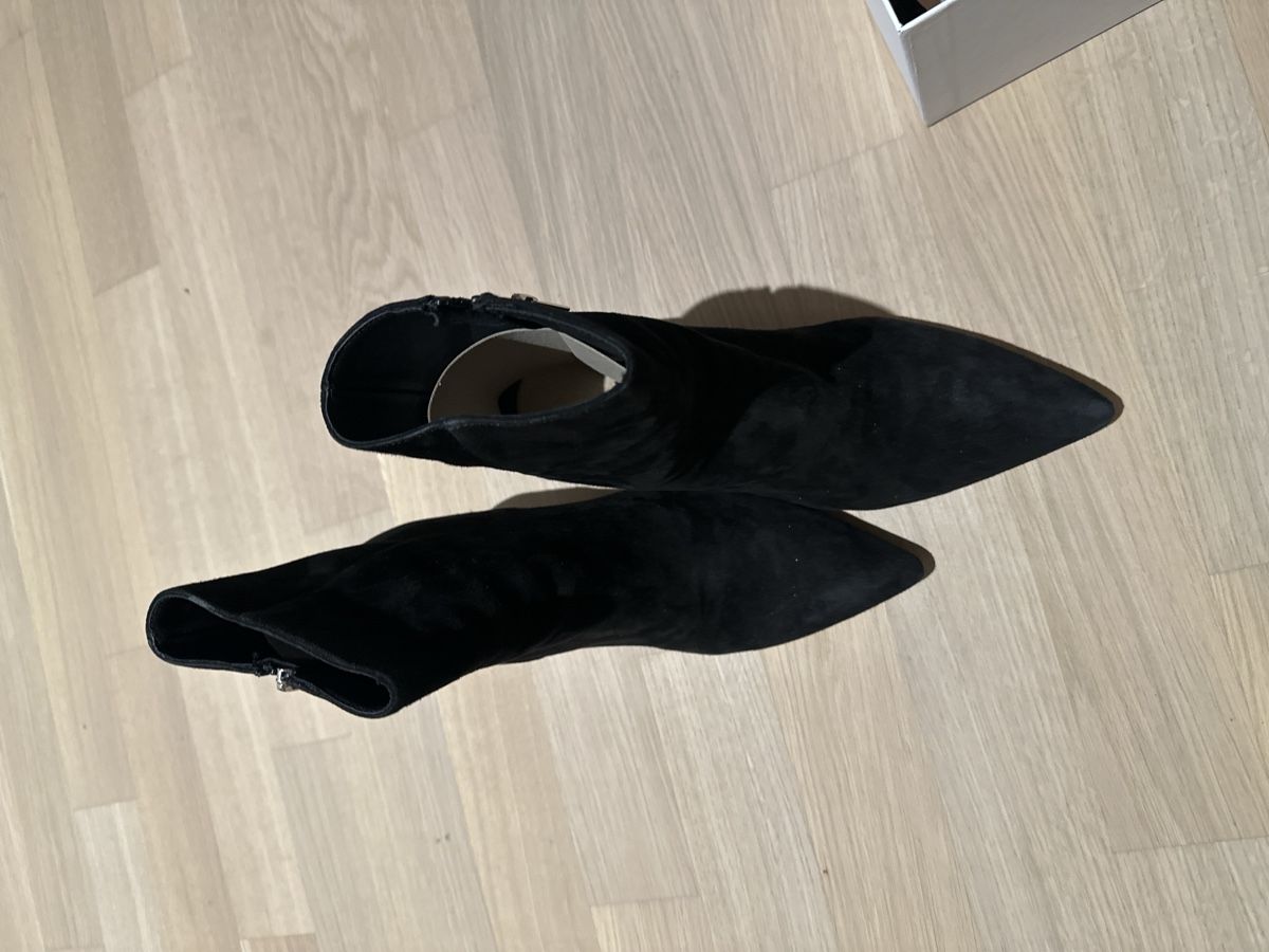 AGL Damenschuhe: AGL Stiefeletten schwarz Wildleder, NEU – Neu (gemäss Beschreibung) aus Dübendorf von Bella1177 5
