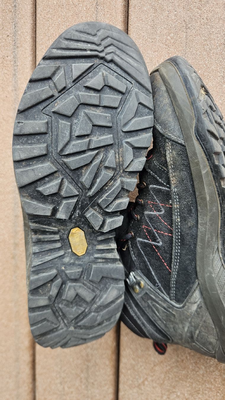 Chaussures hommes: Wanderschuhe Gr 40 – D'occasion à Grabs par ricolino12 5