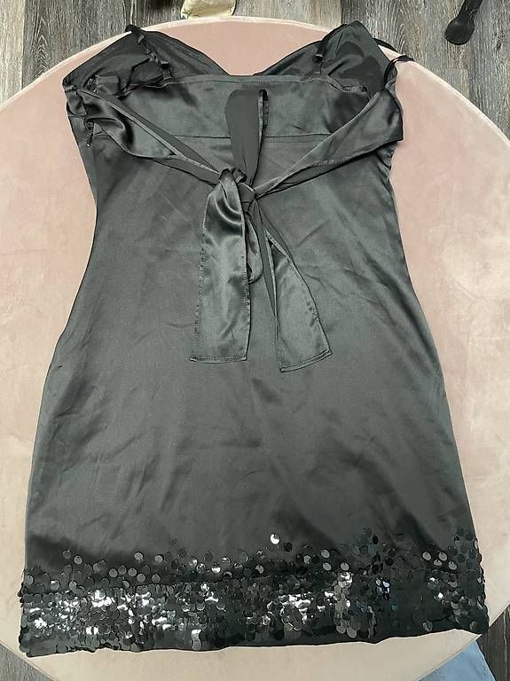 Guess Kleider: Guess Kleid – Gebraucht aus Märstetten von Lizzy9207 1