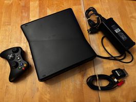 XBOX 360S Konsole (250 GB)
