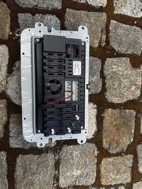 Radios: Neuwertiges VW Multimedia Radio – D'occasion à Wollerau par michel31 1