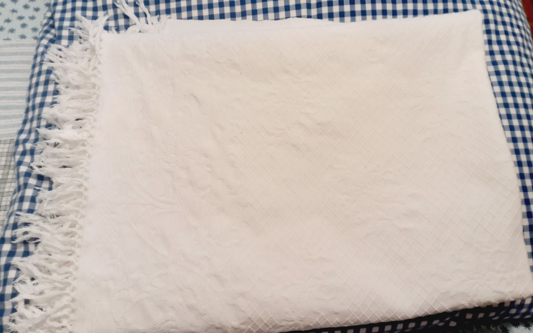 Biancheria da letto: Piquet bettüberwurf doppelbett – Usato da Ambrì venduto da Maerz87 1