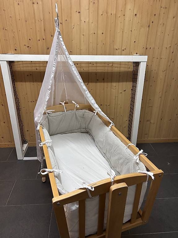 Culle: Stubenwagen Baby – Usato da Tafers venduto da genilloud8 1