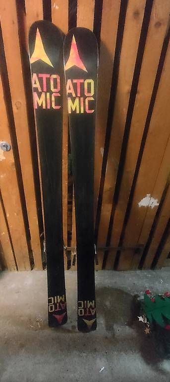 Atomic Skis: Atomic Punx 150 – Gebraucht aus Carouge GE von Zoidbergsw 2