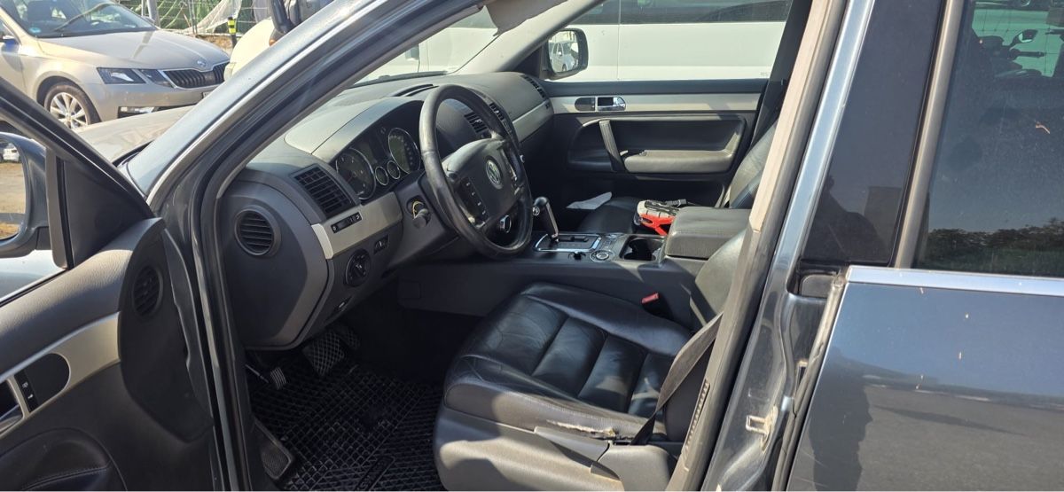 VW Autos: VW TOUAREG – D'occasion à Gordola par sai_2bz9 1