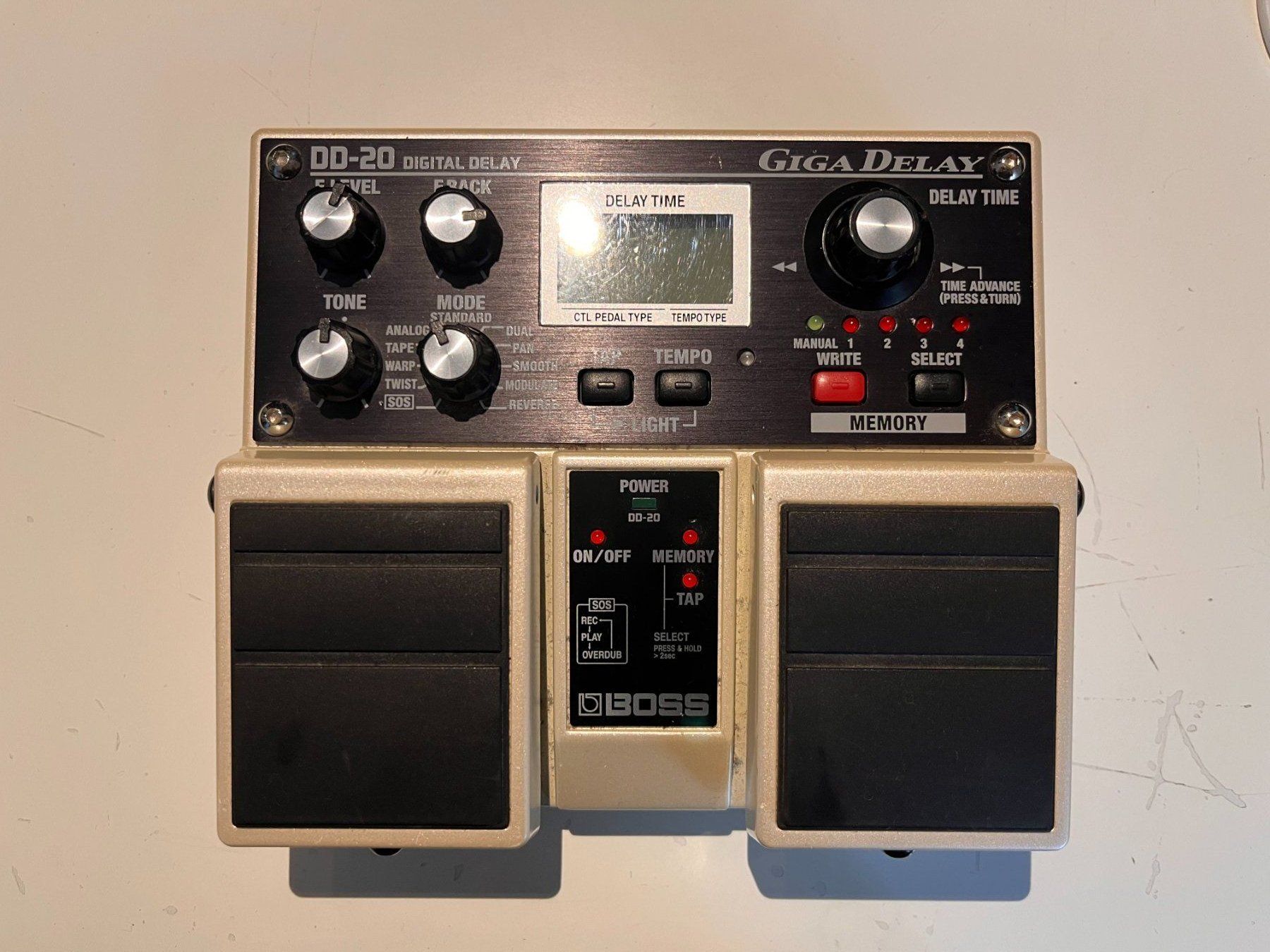 Boss Strumenti musicali: Boss Giga Delay DD-20 (Digital Delay) – Difettoso da Bern venduto da PJB