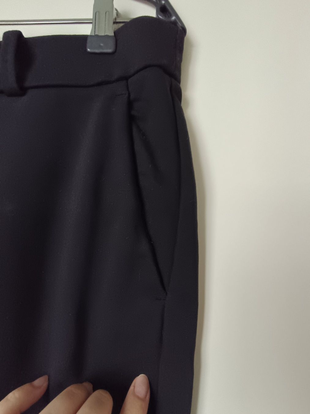 H&M Hosen: H&M Hose, Schwarz, Gr. 46 – Gebraucht aus Zug von Annina29 4