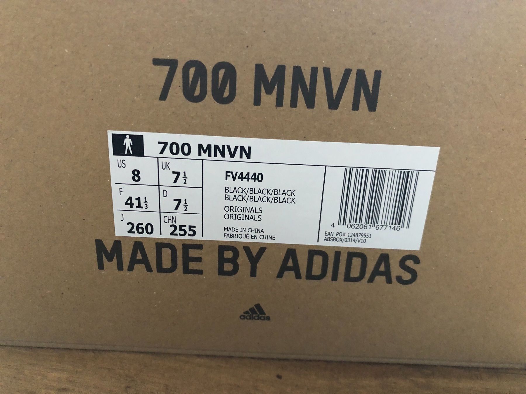 Adidas Scarpe da uomo: Yeezy Boost 700 MNVN Triple Black – Nuovo e nell'imballaggio originale da Walkringen venduto da buetzu08 6